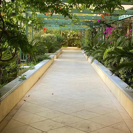 Grand Palais De La Mediterranee Access Apartment