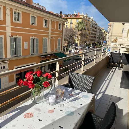 Grand Palais De La Mediterranee Access Nizza
